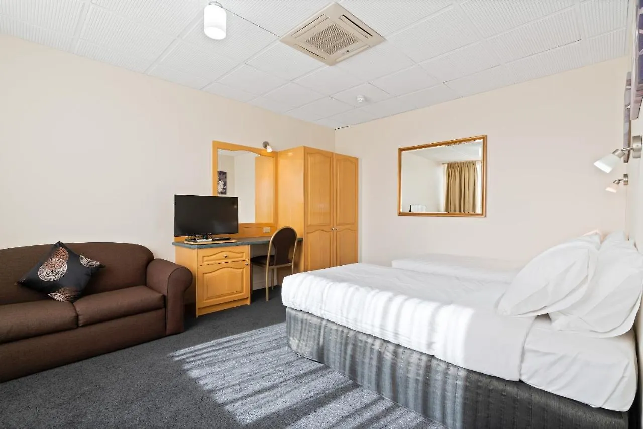 Adelaide International Motel 3*,