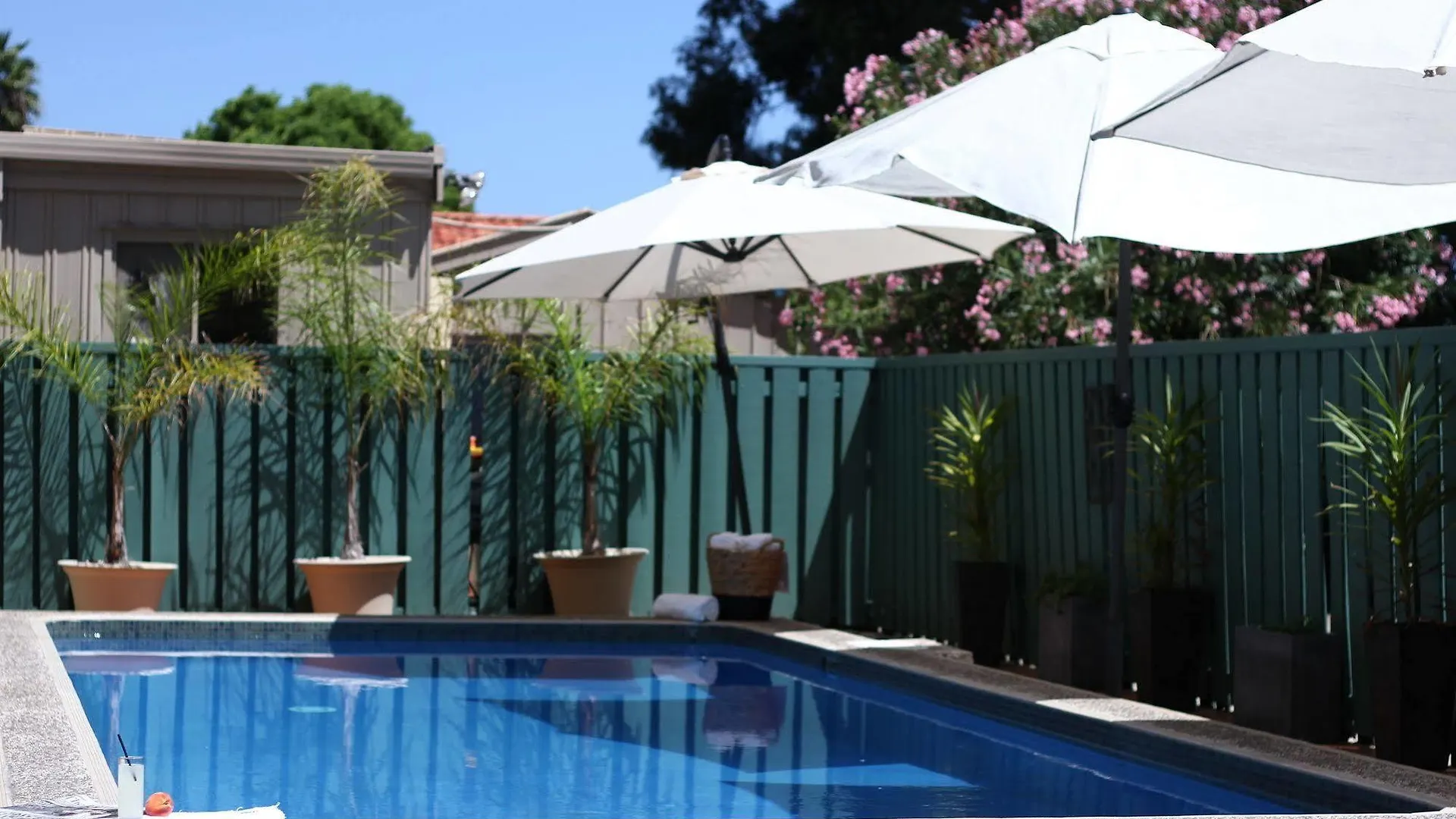 Adelaide International Motel