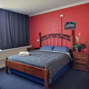 Port Backpackers Hostal